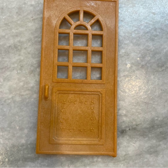 Sylvanian Families Calico Critters Cottage Door Replacement Part - Picture 1 of 4